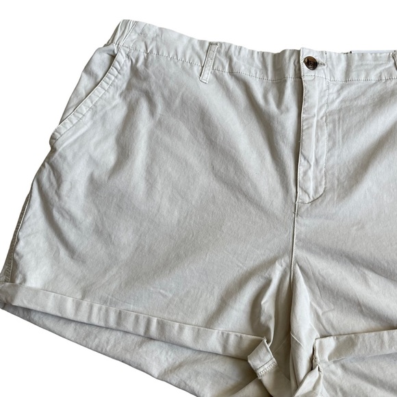Old Navy Women’s OG Chino Shorts Plus Size 3X High Waist Versatile Slouchy - Picture 2 of 10